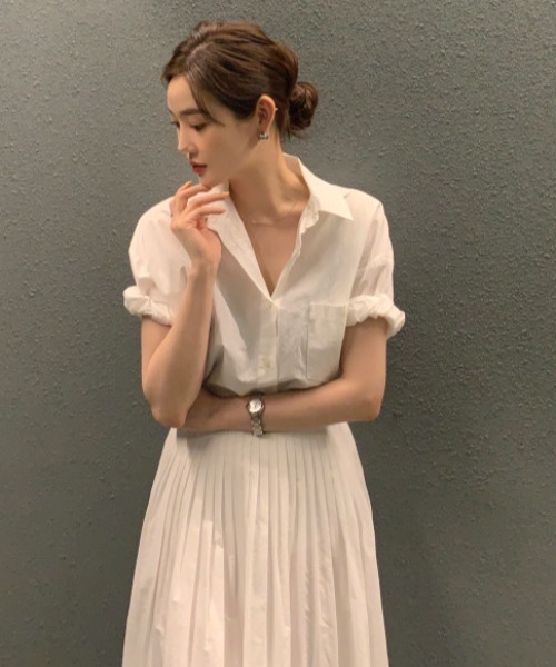 FAVORITO(ファヴォリート)の「襟付きシャツ(シャツ/ブラウス・レディース・ベージュ/ホワイト・F)」の4枚目の写真