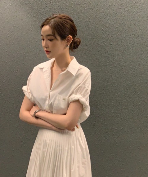 FAVORITO(ファヴォリート)の「襟付きシャツ(シャツ/ブラウス・レディース・ベージュ/ホワイト・F)」の7枚目の写真