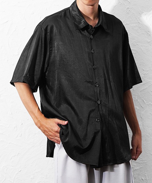 MinoriTY（マイノリティ）の「【MinoriTY】マルチWAYサテン半袖プルオーバーシャツ 夏服 ユニセックス 半袖（シャツ/ブラウス・メンズ・グレー/ブラック・M/L）」の6枚目の写真