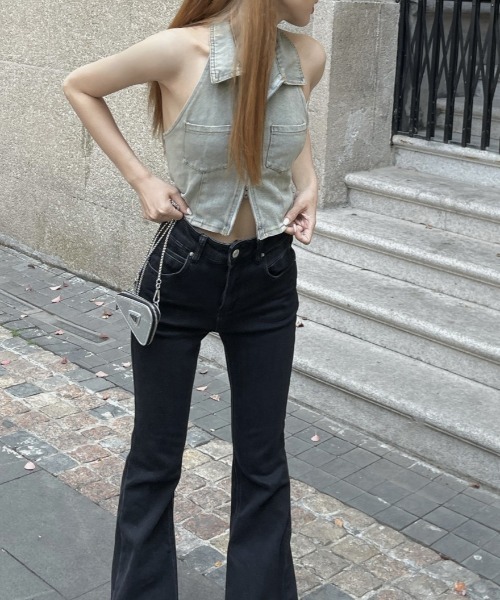 Vipoa（ヴィポア）の「Zip up denim crop tops（ベスト・レディース・ライトブルー・FREE）」の12枚目の写真