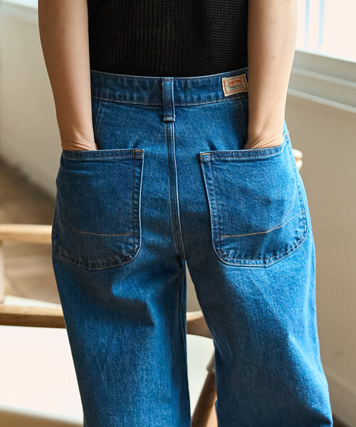 FREAK'S STORE(フリークスストア)の「SOMETHING × FREAK'S STORE/サムシング 別注 PAINTER BAGGY/別注 ペインター バギーデニム(デニムパンツ・レディース・ネイビー/ブルー・MEDIUM/SMALL)」の5枚目の写真