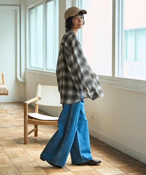 FREAK'S STORE(フリークスストア)の「SOMETHING × FREAK'S STORE/サムシング 別注 PAINTER BAGGY/別注 ペインター バギーデニム(デニムパンツ・レディース・ネイビー/ブルー・MEDIUM/SMALL)」の10枚目の写真