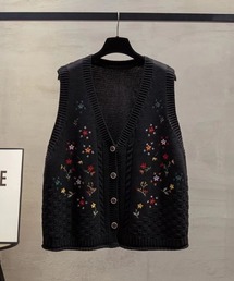 花柄刺繍ケーブルニットベスト