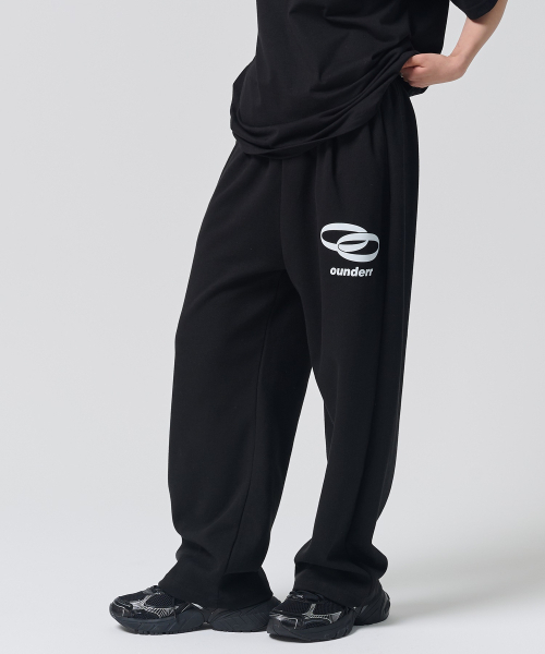 OUNDERR（オアンダーアール）の「REVERSE サークルロゴワイドパンツ (ブラック)（スウェットパンツ・レディース・その他・MEDIUM/LARGE）」の2枚目の写真