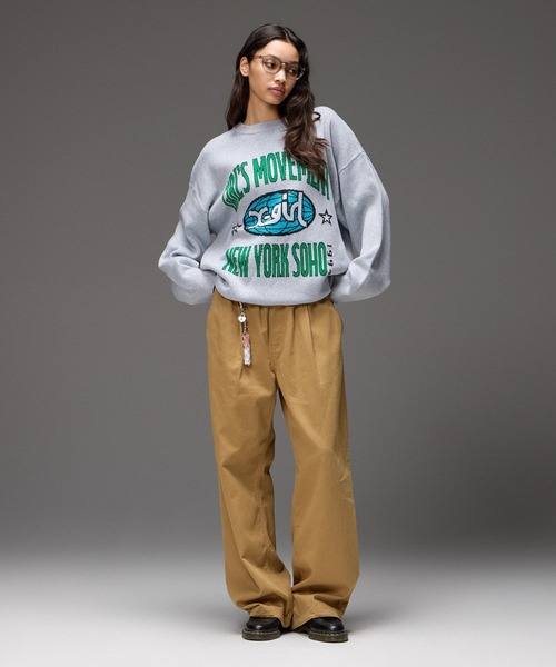 X-girl(エックスガール)の「WORLD LOGO JACQUARD KNIT TOP(ニット/セーター・レディース・アッシュ/ブラック/オリーブ・ONE SIZE)」の4枚目の写真
