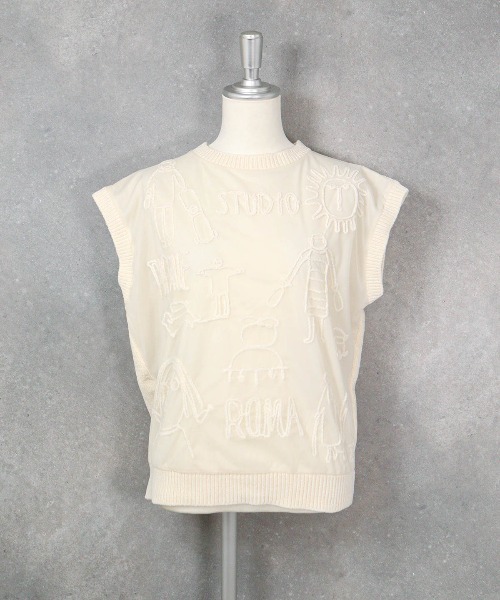 STUDIO PICONE（スタジオピッコーネ）の「チュールレイヤード刺繍ベスト（ベスト・レディース・ホワイト・L/M）」の2枚目の写真
