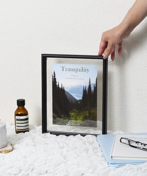 Fun & Daily(ファンアンドデイリー)の「F&D : "Green Photo”ポスター(ブラックフレーム)(ポスター/アート・レディース・その他・FREE)」の1枚目の写真