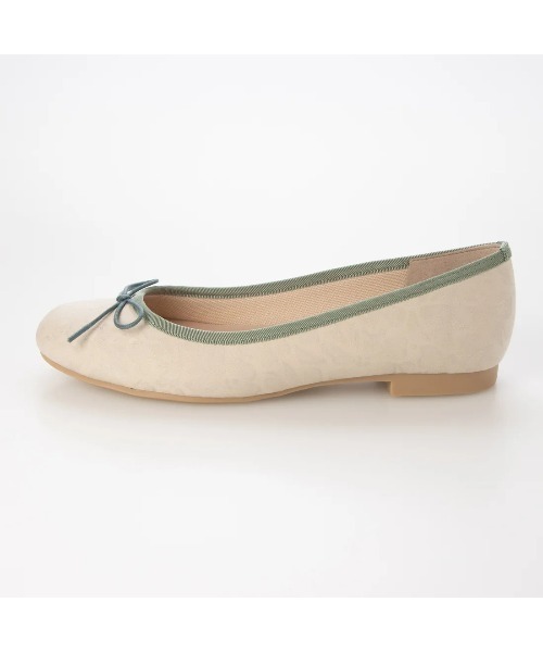 Launa lea(ラウナレア)の「【26秋冬】ラウンドトゥバレエシューズ(B1615A)(バレエシューズ・レディース・ネイビー/アイボリー・25.0cm/22.0cm/24.5cm/21.5cm/24.0cm/23.5cm/23.0cm/25.5cm/22.5cm)」の13枚目の写真