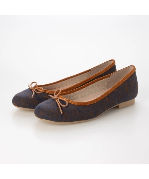 Launa lea(ラウナレア)の「【26秋冬】ラウンドトゥバレエシューズ(B1615A)(バレエシューズ・レディース・ネイビー/アイボリー・25.0cm/22.0cm/24.5cm/21.5cm/24.0cm/23.5cm/23.0cm/25.5cm/22.5cm)」の17枚目の写真