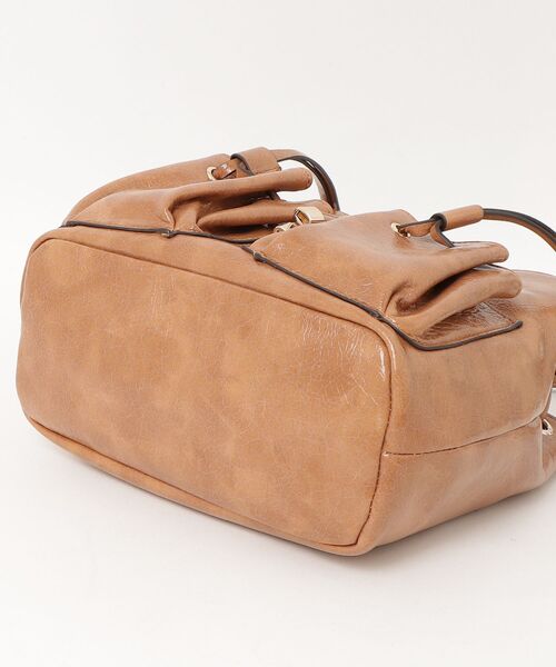 Guess(ゲス)の「THEODORA Drawstring Bucket Bag ショルダーバッグ バケットバッグ(ショルダーバッグ・レディース・ブラック・ONE SIZE)」の12枚目の写真