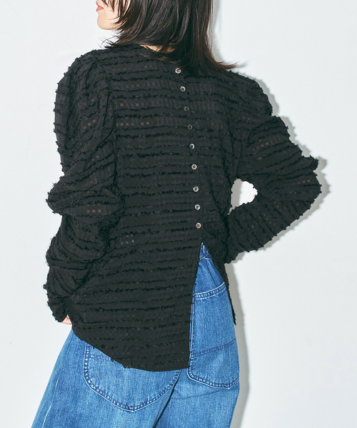 CITYSHOP(シティーショップ)の「VOLUME SLEEVE ブラウス(シャツ/ブラウス・レディース・ブラック/ホワイト・FREE)」の3枚目の写真