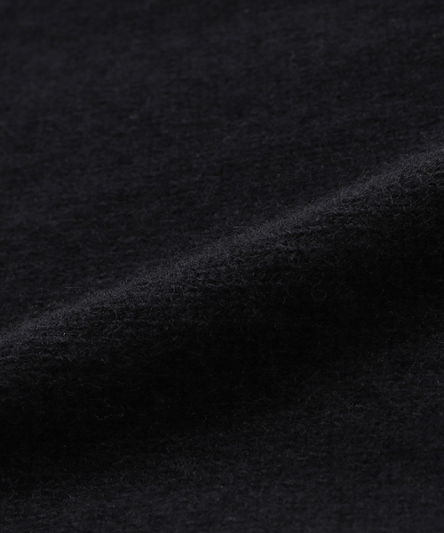 NOMA t.d.(ノーマティーディー)の「NOMARHYTHM / ノーマリズム Patchwork Cut-off Sweater(ニット/セーター・メンズ・ブラック/チャコールグレー・2)」の4枚目の写真