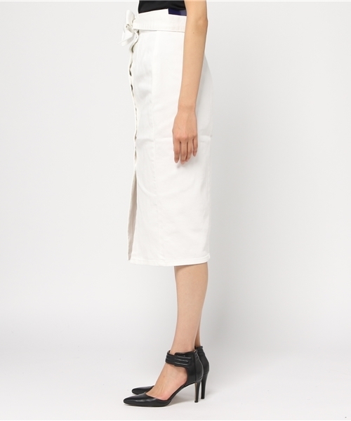 SLY（スライ）の「FOSTER BELTED M/SK-E（デニムスカート・レディース・ホワイト・1/2）」の3枚目の写真