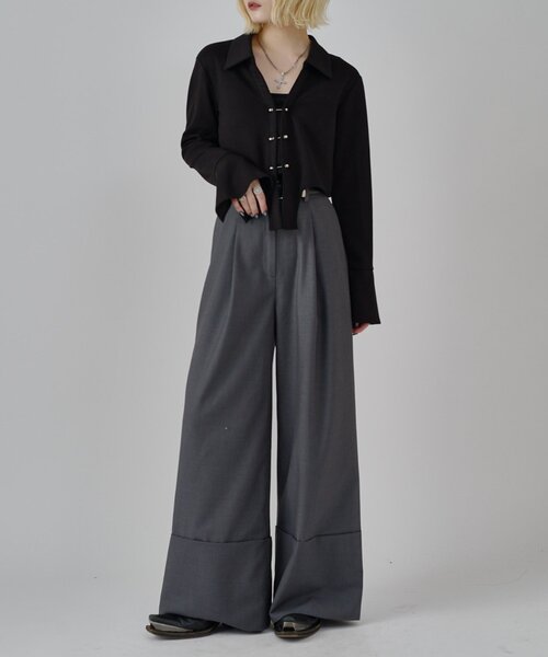Lui's（ルイス）の「【mi-企画】ホックデザインクロップドシャツ（シャツ/ブラウス・レディース・ブラック/グレー・FREE）」の10枚目の写真