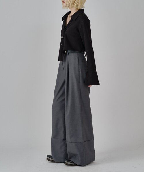 Lui's（ルイス）の「【mi-企画】ホックデザインクロップドシャツ（シャツ/ブラウス・レディース・ブラック/グレー・FREE）」の11枚目の写真