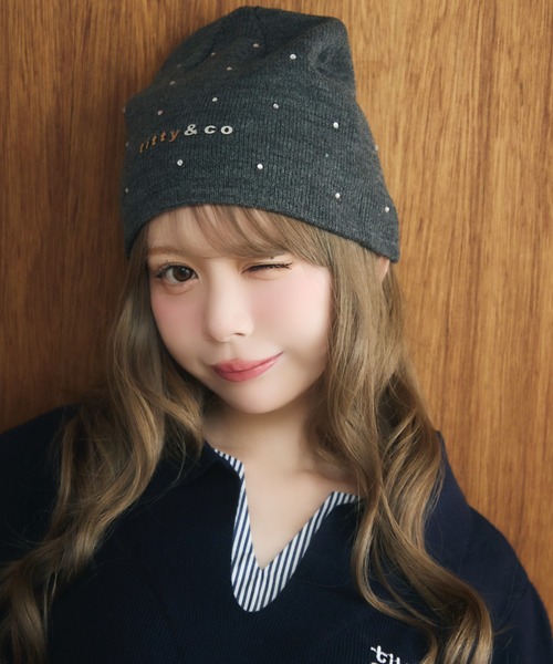 TITTY&CO.（ティティーアンドコー）の「ラメロゴニット帽（ニットキャップ/ビーニー・レディース・ライトグレー/グレー/ブラック/アイボリー・FREE）」の16枚目の写真