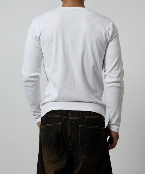 NYLAUS(ナイラス)の「【NYS】ワンポイント刺繍 テレコ Vネック ロンT 長袖Tシャツ ロングTシャツ ジャストサイズ(Tシャツ/カットソー・メンズ・ホワイト/ブラック・M/L/S)」の14枚目の写真