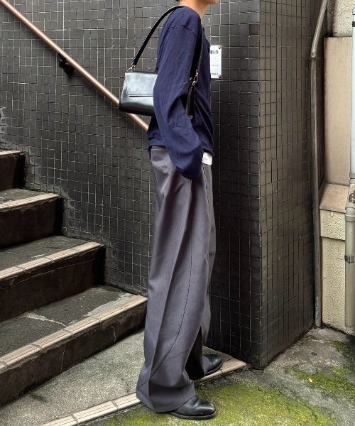 Chikashitsu +(チカシツプラス)の「【Chikashitsu +】sheer henley long sleeve tee / 【チカシツプラス】シアーヘンリーネック長袖Tシャツ<着用動画あり>(Tシャツ/カットソー・メンズ・ネイビー/ベージュ/アイボリー/ブラック・ONE SIZE)」の11枚目の写真