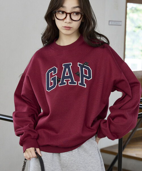 GAP(ギャップ)の「PUBLUX × GAP/ギャップ 別注 アーチロゴ ×キャット 裏起毛 スウェット 限定展開(スウェット・メンズ・ライトグレー/ブラウン/ボルドー/サックスブルー・MEDIUM/LARGE/SMALL)」の6枚目の写真