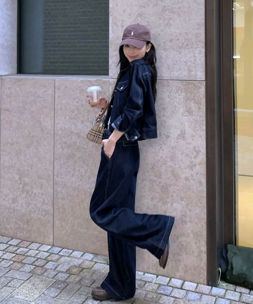 FAVORITO(ファヴォリート)の「デニムシャツ型トップスパンツセットアップ(セットアップ・レディース・ダークブルー・S/M/L)」の12枚目の写真