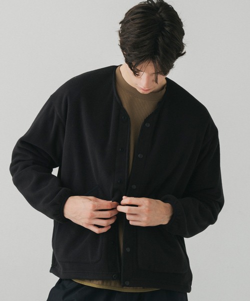 +phenix(プラスフェニックス)の「+phenix(プラスフェニックス)FLEECE LINER JACKET / フリースライナージャケット(ノーカラージャケット・メンズ・グレー/ブラック・M/L)」の3枚目の写真