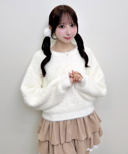 INGNI(イング)の「イニシャルビジューロゴフェザーニット(ニット/セーター・レディース・チャコールグレー/ベージュ/アイボリー/ピンク・M)」の9枚目の写真