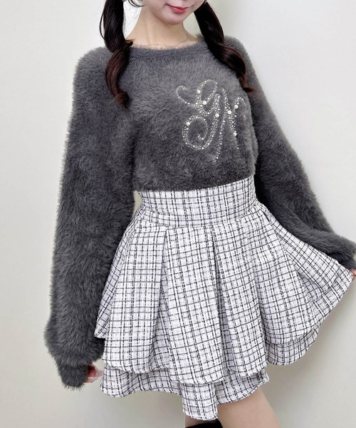 INGNI(イング)の「イニシャルビジューロゴフェザーニット(ニット/セーター・レディース・チャコールグレー/ベージュ/アイボリー/ピンク・M)」の17枚目の写真