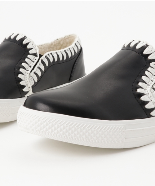 POU DOU DOU(プードゥドゥ)の「ハマグリステッチボアスリッポン(スリッポン・レディース・アイボリー/ブラック・4/3)」の7枚目の写真