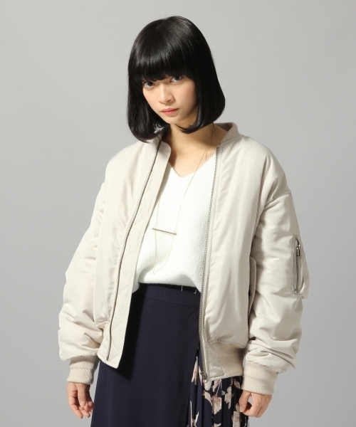 HARE（ハレ）の「BIG MA-1( HARE)（MA-1・レディース・ネイビー/カーキ/ベージュ・MEDIUM/SMALL）」の2枚目の写真