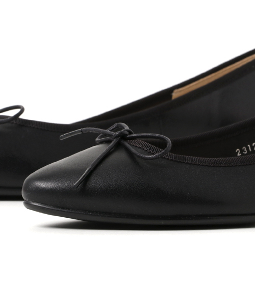 HIPS（ヒップス）の「ポインテッドトゥバレエパンプス（バレエシューズ・レディース・パイソン/レッド系その他/ブラック系その他/シルバー/ブラック/グレー系その他/ライトグリーン・24cm/23cm/22.5cm/23.5cm/24.5cm）」の17枚目の写真