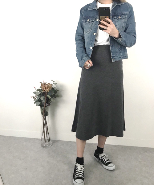 reca（レカ）の「ウエストゴムで楽々☆ミモレ丈スウェットフレアスカート（スカート・レディース・ブラック/ダークグレー・FREE）」の3枚目の写真