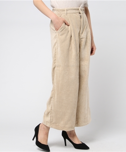 Honeys（ハニーズ）の「あたたかみのあるコーデュロイ生地ワイドパンツ（その他パンツ・レディース・ブラック/ピンク/ベージュ/ブルー・L/M）」の3枚目の写真