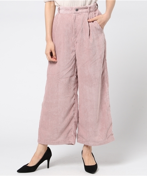 Honeys（ハニーズ）の「あたたかみのあるコーデュロイ生地ワイドパンツ（その他パンツ・レディース・ブラック/ピンク/ベージュ/ブルー・L/M）」の4枚目の写真