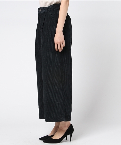 Honeys（ハニーズ）の「あたたかみのあるコーデュロイ生地ワイドパンツ（その他パンツ・レディース・ブラック/ピンク/ベージュ/ブルー・L/M）」の12枚目の写真