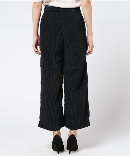 Honeys（ハニーズ）の「あたたかみのあるコーデュロイ生地ワイドパンツ（その他パンツ・レディース・ブラック/ピンク/ベージュ/ブルー・L/M）」の9枚目の写真