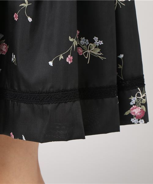 LODISPOTTO（ロディスポット）の「クリーミーフラワースカート（スカート・レディース・ブラック/ホワイト・MEDIUM）」の7枚目の写真