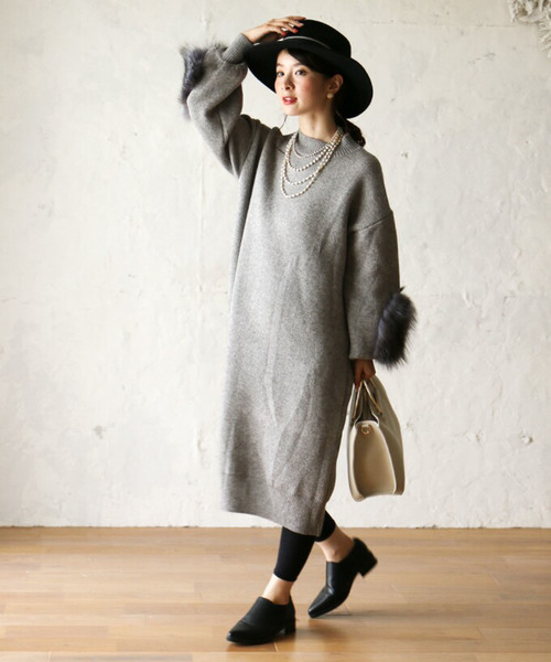 cawaii(カワイイ)の「目を惹く袖元。 リュクスなファーのニットワンピース(ワンピース・レディース・グレー・FREE)」の18枚目の写真