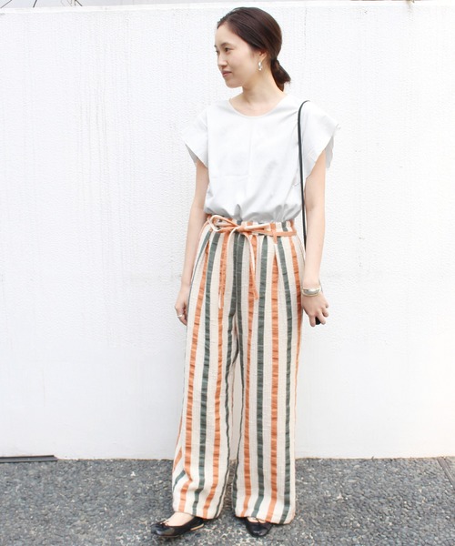 SLOBE IENA（スローブイエナ）の「ナノシアフリルスリーブTシャツ◆（Tシャツ/カットソー・レディース・ホワイト/ベージュ/ネイビー/イエロー/グリーン・FREE）」の19枚目の写真