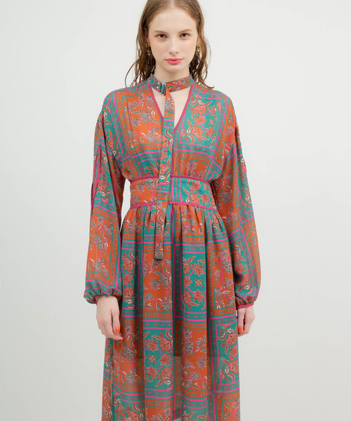 お値下げ　UNITED TOKYO ペイズリー模様ワンピース UNITED TOKYO（ユナイテッドトウキョウ）の「ペイズリーパターン