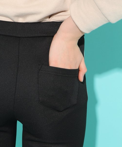 repipi armario（レピピ アルマリオ）の「サイドラインカットレギンス2（その他パンツ・キッズ・ブラック/レッド/その他・SMALL/MEDIUM/LARGE/X-SMALL）」の12枚目の写真