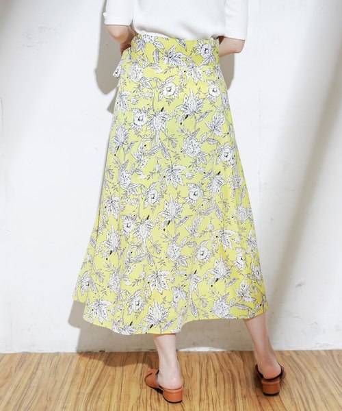 natural couture(ナチュラルクチュール)の「リゾート柄アソートラップスカート(スカート・レディース・ホワイト系その他/イエロー系その他/ネイビー・FREE)」の20枚目の写真
