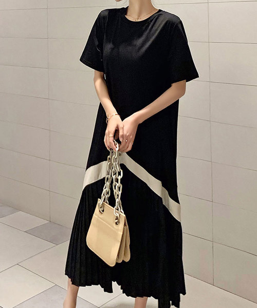 Doula Doula(ドゥーラドゥーラ)の「プリーツ切り替え裾ライン カットロングワンピース(ワンピース・レディース・ホワイト/ブラック/ベージュ/キャメル/カーキ・FREE)」の14枚目の写真