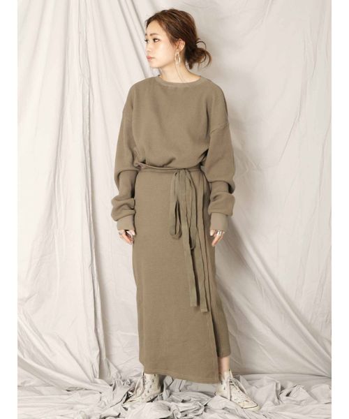 Ungrid(アングリッド)の「ワッフルレイヤードデザインワンピース(ワンピース・レディース・オフホワイト/カーキ・FREE)」の7枚目の写真