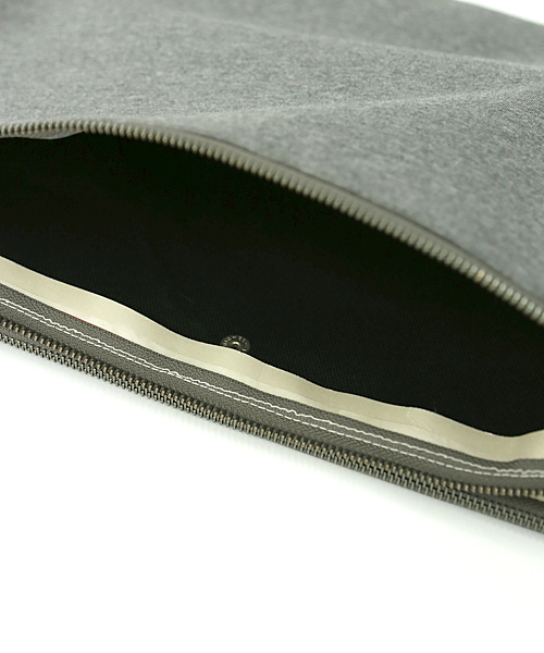 And A（アンドエー）の「立体プリントクラッチ (MATATABI)（クラッチバッグ・メンズ・ブラック/グレー/ベージュ・FREE）」の11枚目の写真