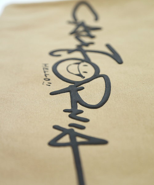 And A（アンドエー）の「立体プリントクラッチ (MATATABI)（クラッチバッグ・メンズ・ブラック/グレー/ベージュ・FREE）」の4枚目の写真