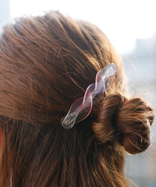 ACCOMMODE(アコモデ)の「サンライズバレッタ(バレッタ/ヘアクリップ・レディース・オレンジ/ブルー・FREE)」の2枚目の写真