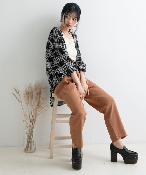 Newlyme（ニューリーミー）の「オーバーサイズチェックシャツ（シャツ/ブラウス・レディース・ホワイト/モカ/ブラック・FREE）」の10枚目の写真