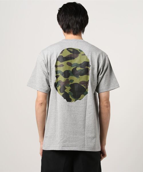 A BATHING APE(アベイシングエイプ)の「1ST CAMO BIG APE HEAD TEE M(Tシャツ/カットソー・メンズ・イエロー×グレー/ブラック×イエロー/ホワイト×グリーン/ブラック×グリーン/ホワイト×イエロー/グレー系その他・MEDIUM/XX-LARGE/LARGE/SMALL/X-LARGE/XXX-LARGE)」の12枚目の写真