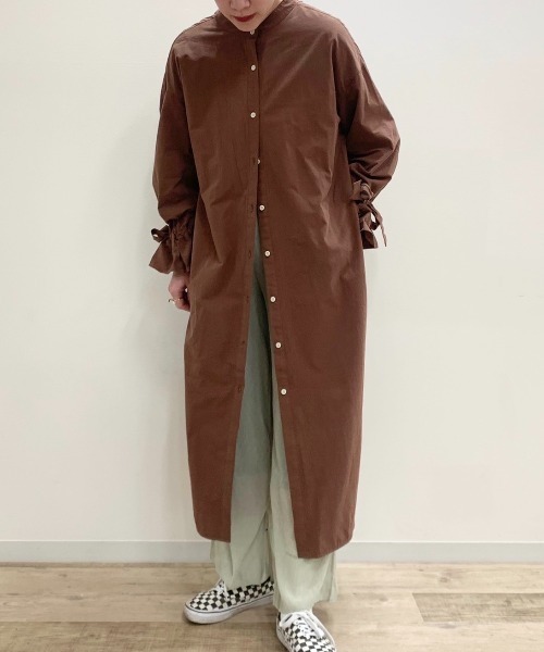 onetome(ワントゥーミー)の「バックオープン マキシ丈コットンワンピース(ワンピース・レディース・ブラウン/オフホワイト・FREE)」の17枚目の写真