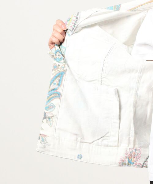 Desigual（デシグアル）の「デニムジャケット PALY（デニムジャケット・レディース・ホワイト・S/L/SS/3L/M/2L/4L）」の12枚目の写真